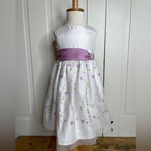 Brooke Lindsay White Girls Dress with Lilac Purple Flowers Size 3T